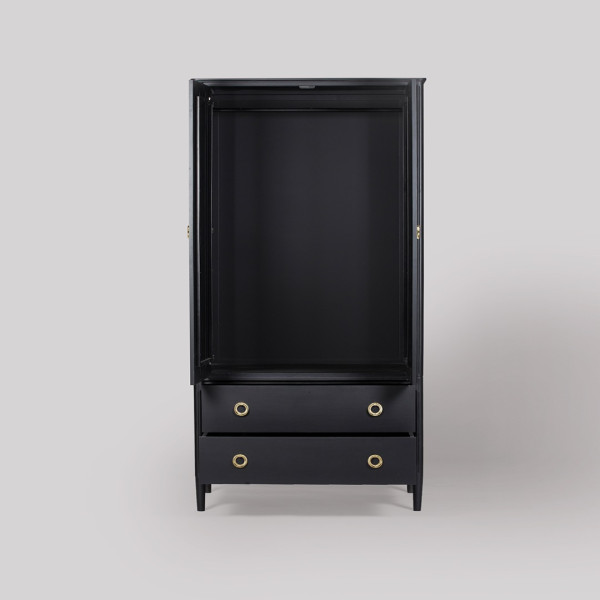 Wardrobe with Brass Handles – Modern Storage Solution