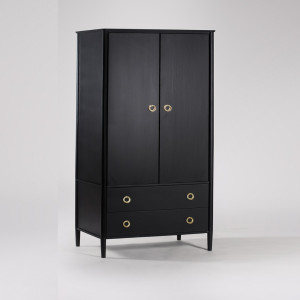 Wardrobe with Brass Handles – Modern Storage Solution